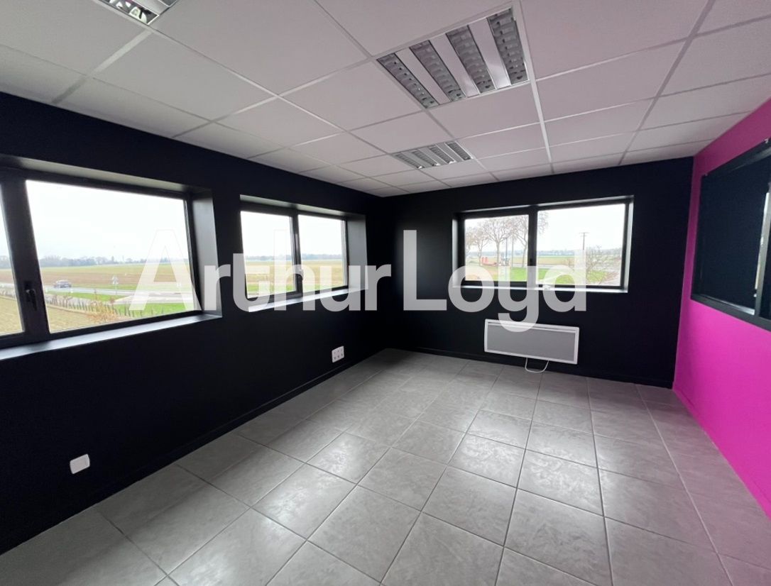 Location bureaux 134.00 m² à BIEVILLE BEUVILLE