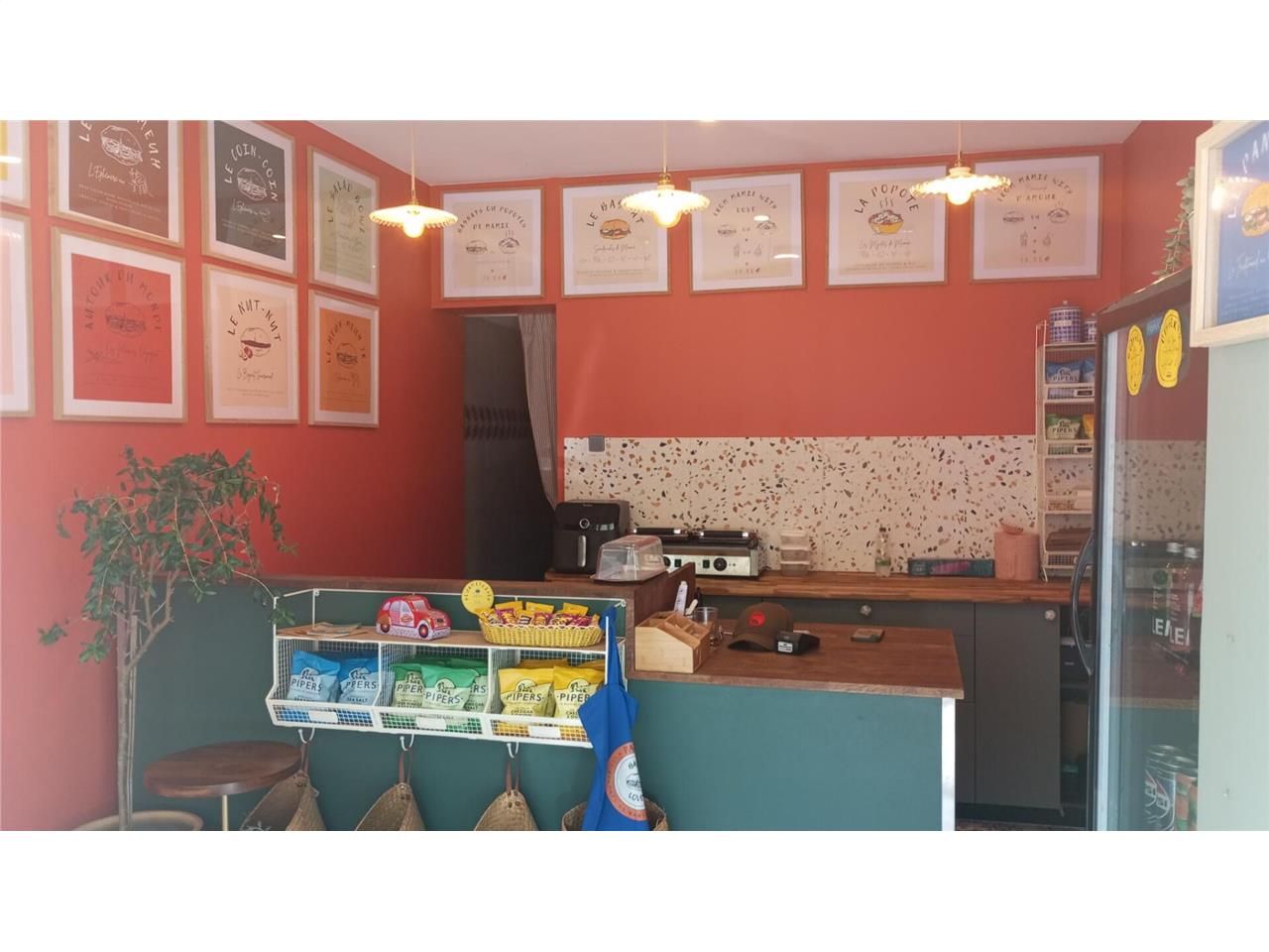 Location local commercial 35.00 m² à BORDEAUX