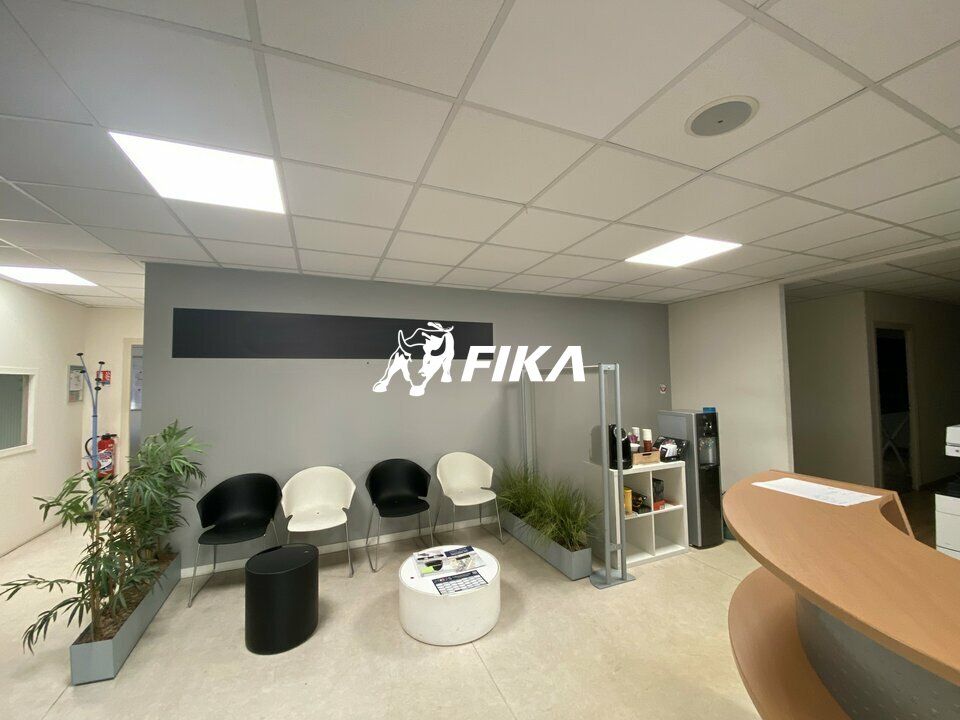 A VENDRE LOCAL D'ACTIVITE 1 911 m² - (31300) TOULOUSE