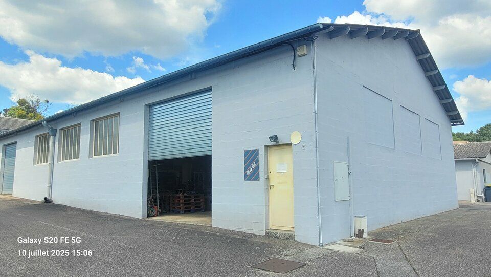 Location local d''activites 295 m² non divisibles
