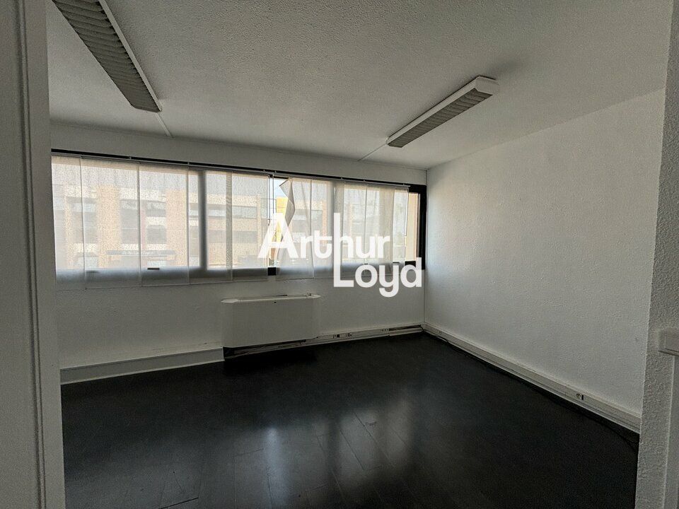 Bureaux à louer à proximité de Cap 3000 