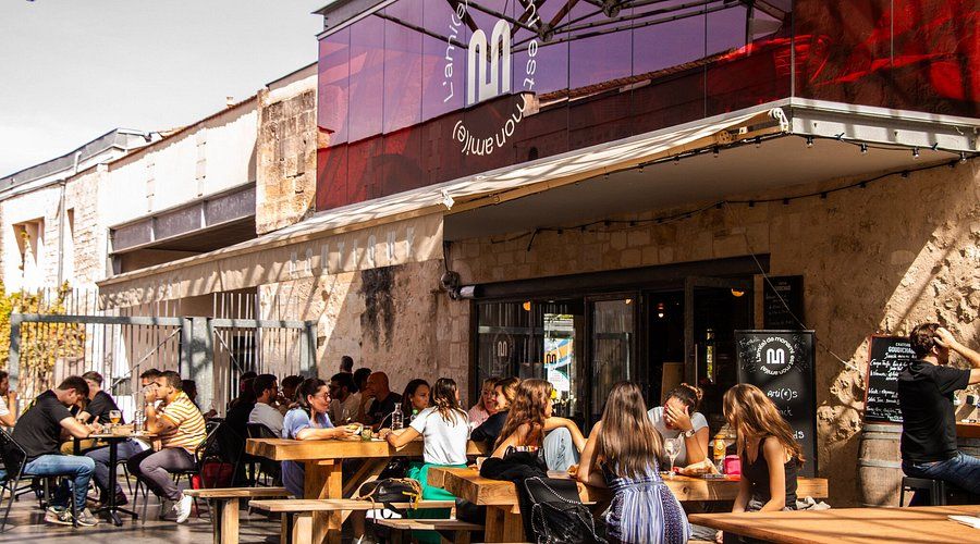 Location local commercial 310.00 m² à BORDEAUX