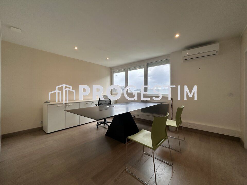 Local d'activité de 1094 m² environ - ZA Cap Nord