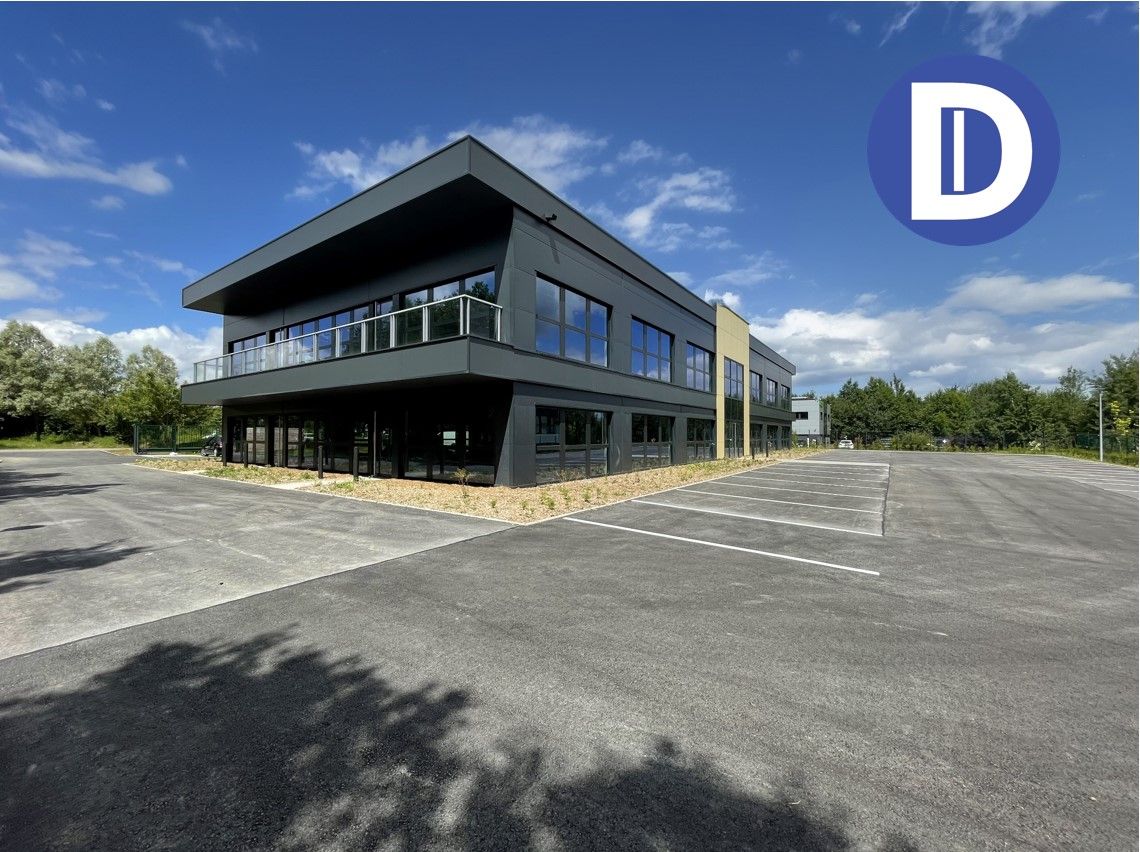 Vente bureaux 165.00 m² non divisibles