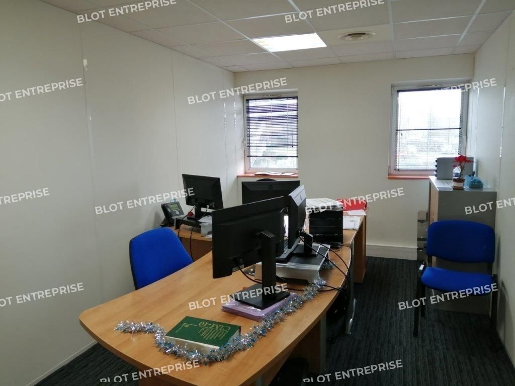 Location bureaux 398 m² non divisibles