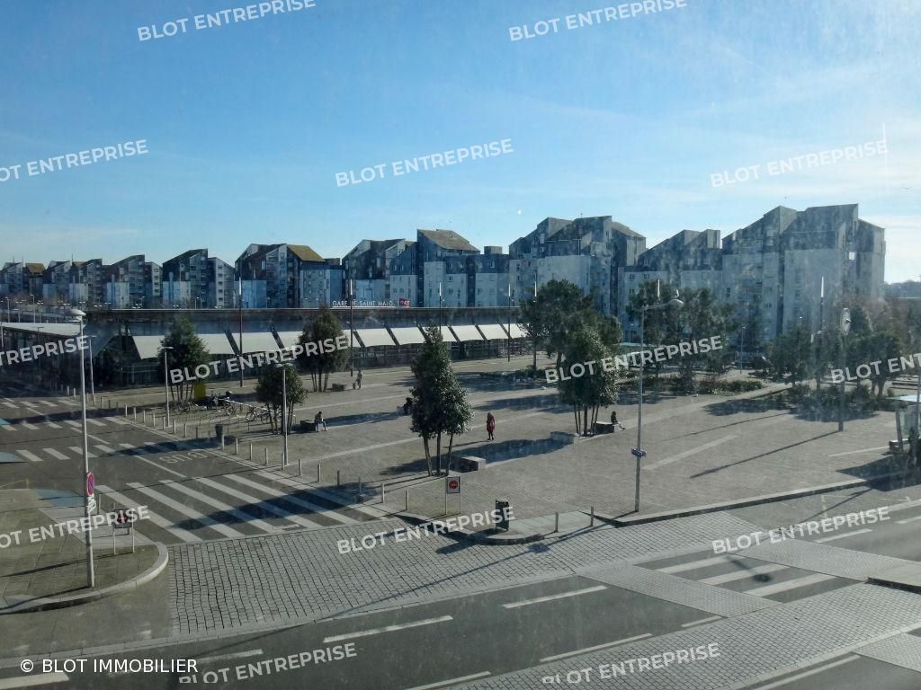 Location bureaux 74 m² non divisibles