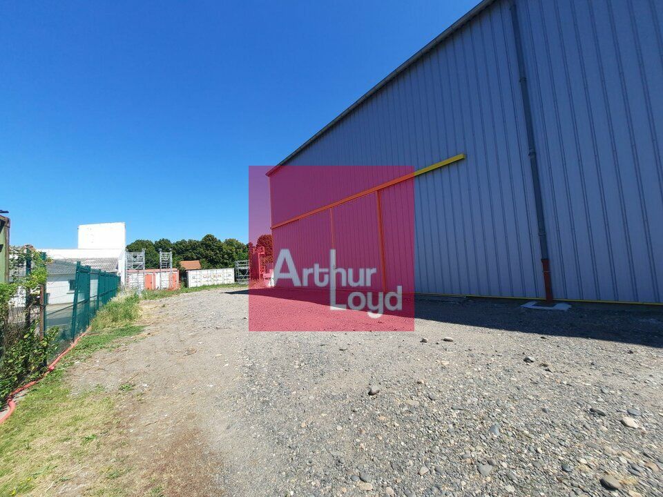COURNON ZI A LOUER ENTREPOT 350 M² - STOCKAGE EXTERIEUR 1300 M²