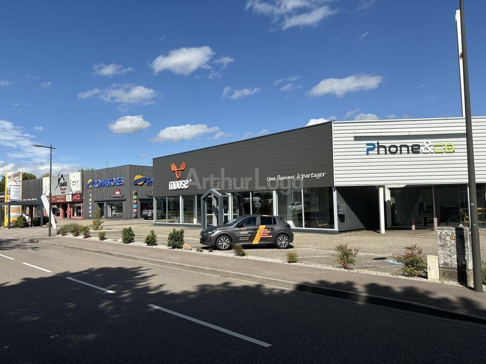 A LOUER - LOCAL COMMERCIAL - 560 m2