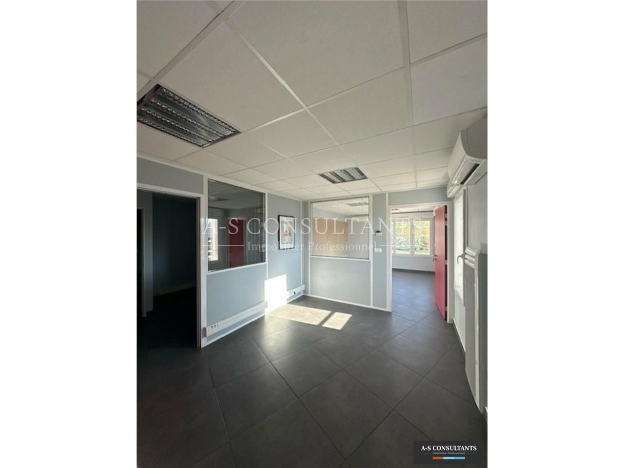 Location bureaux 145 m² non divisibles