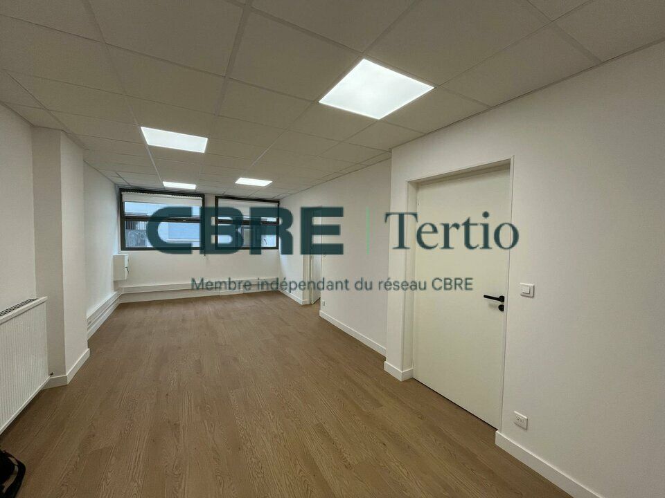 Location bureaux 40 m² non divisibles