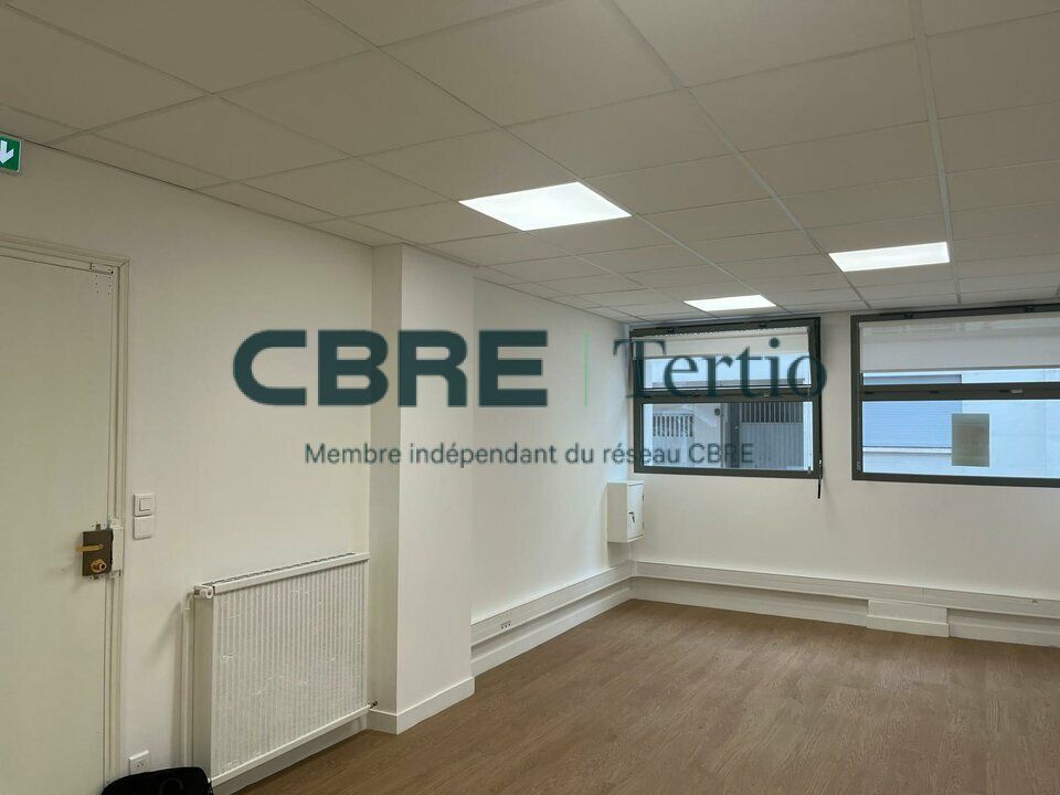 BUREAUX - LOCAL PROFESSIONNEL / TOURS CENTRE HALLES BÉRANGER 