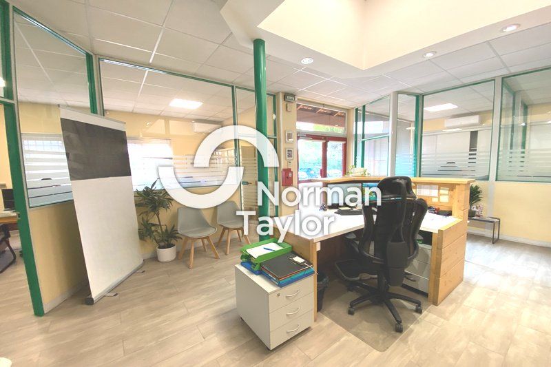 Vente bureaux 214 m² non divisibles