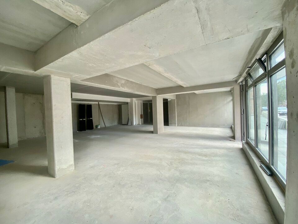 Location local commercial 109.45 m² non divisibles