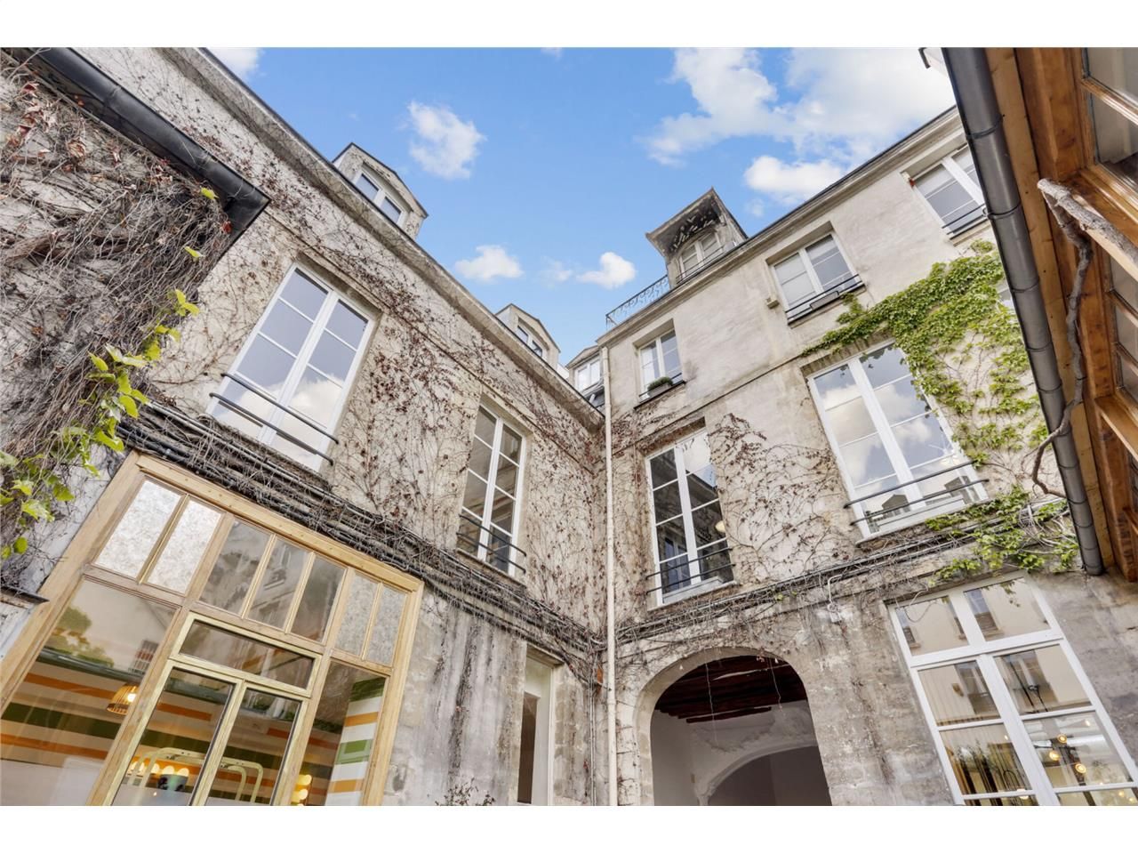 Location bureaux 550 m² à Paris