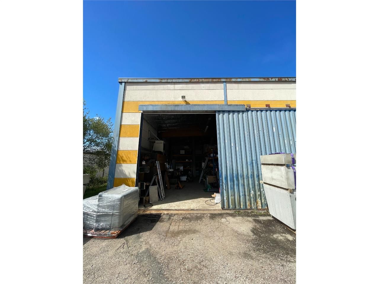 Location local 180.00 m² à LIMOGES