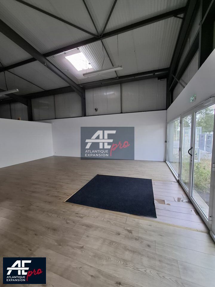 Location local d''activites 171 m² non divisibles