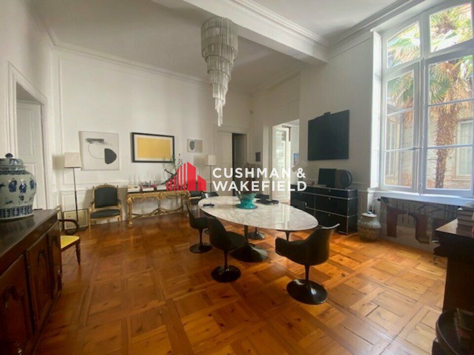 Vente bureaux 298 m² non divisibles