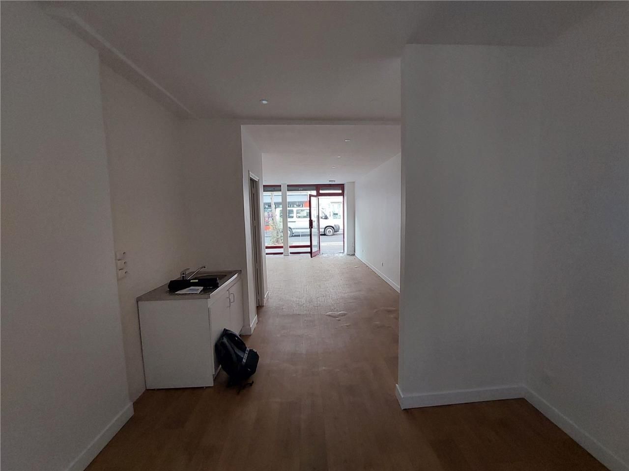 34 m² pour ce boutique en location à Paris