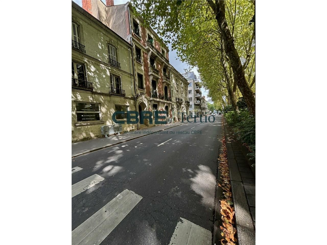 Location bureaux 100 m² divisibles à partir de 85 m²