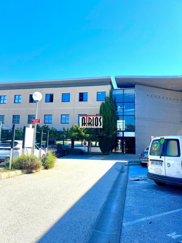 Location bureaux 230 m² non divisibles