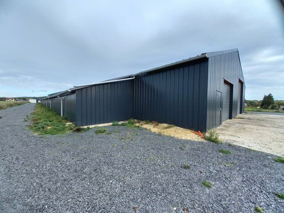 BEAU VOLUME - LOYER ATTRACTIF.