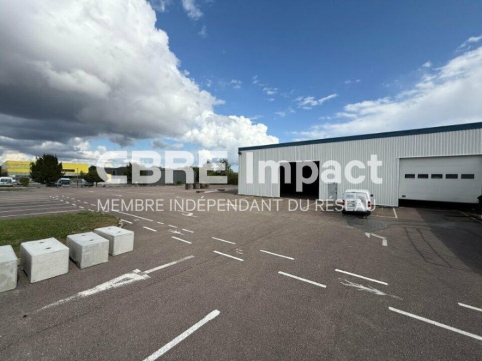 Location local d''activites 1278 m² non divisibles
