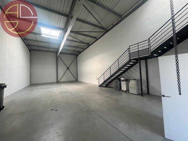 Location local 592 m² à TOULOUSE