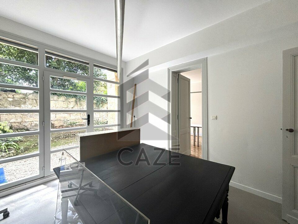 BUREAUX A LOUER BORDEAUX EN RDC