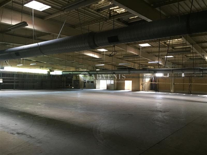 Location local d''activites 1800 m² non divisibles