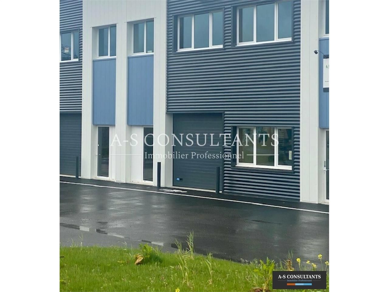 A saisir, MERY (73420) local professionnel récent d'une surface de 120 m2 environ idéalement situé dans la toute nouvelle zone d'activité Savoie Hexapôle