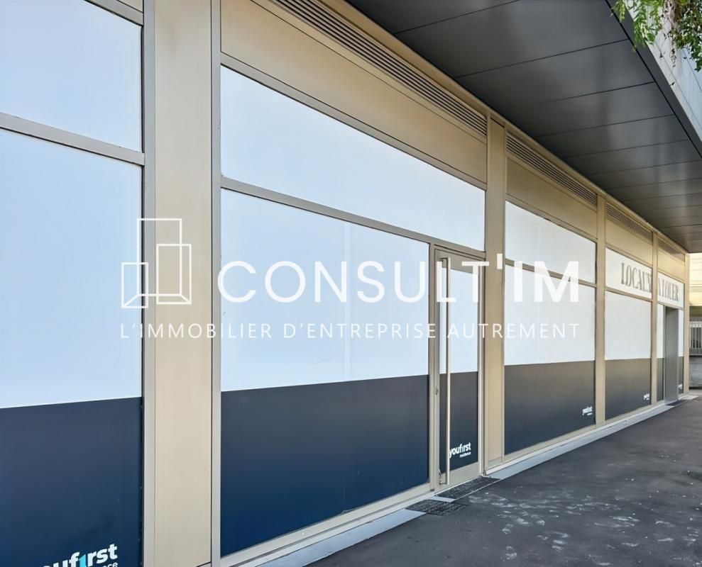 Location local commercial 258 m² non divisibles