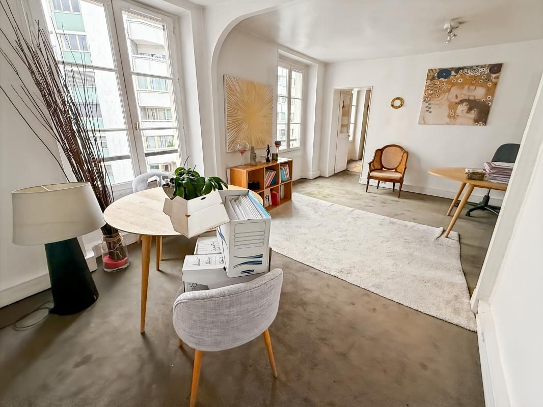 Location bureaux 75 m² non divisibles