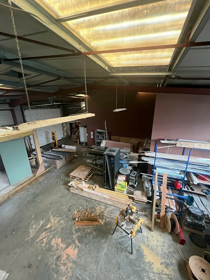 Location entrepot 600 m² non divisibles