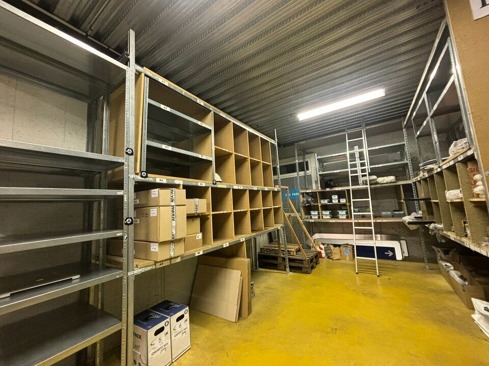 A VENDRE local d'Activité avec Bureaux – Idéal pour Artisans et Siège Social !