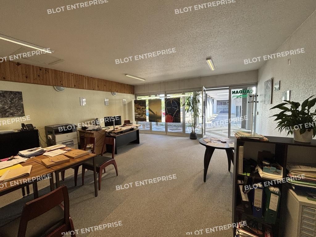 Location bureaux 60 m² non divisibles