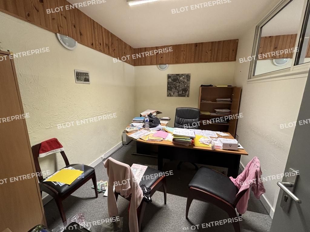 Location bureaux 60 m² non divisibles