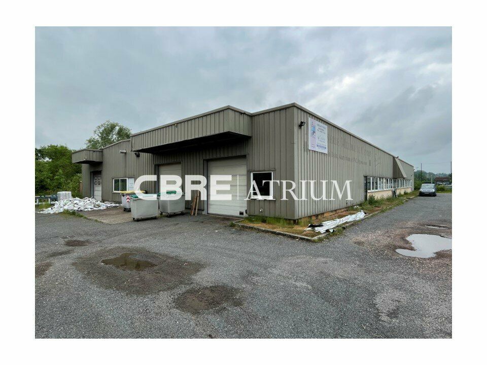 Vente local d''activites 1170 m² non divisibles