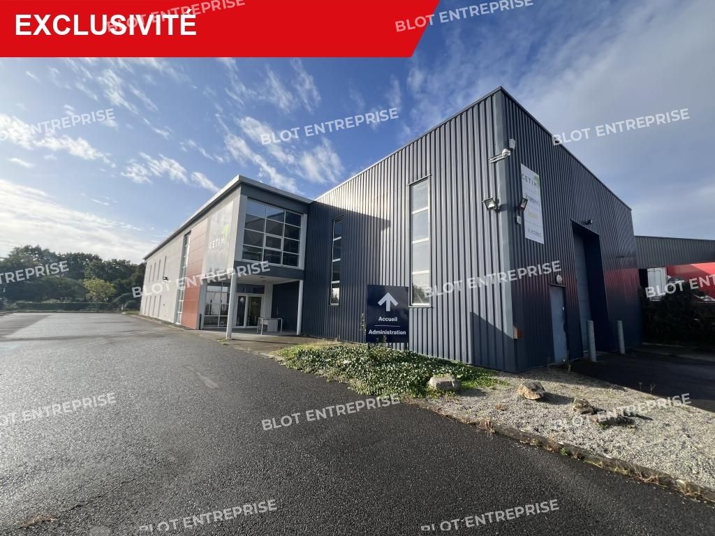 Location bureaux 700 m² non divisibles