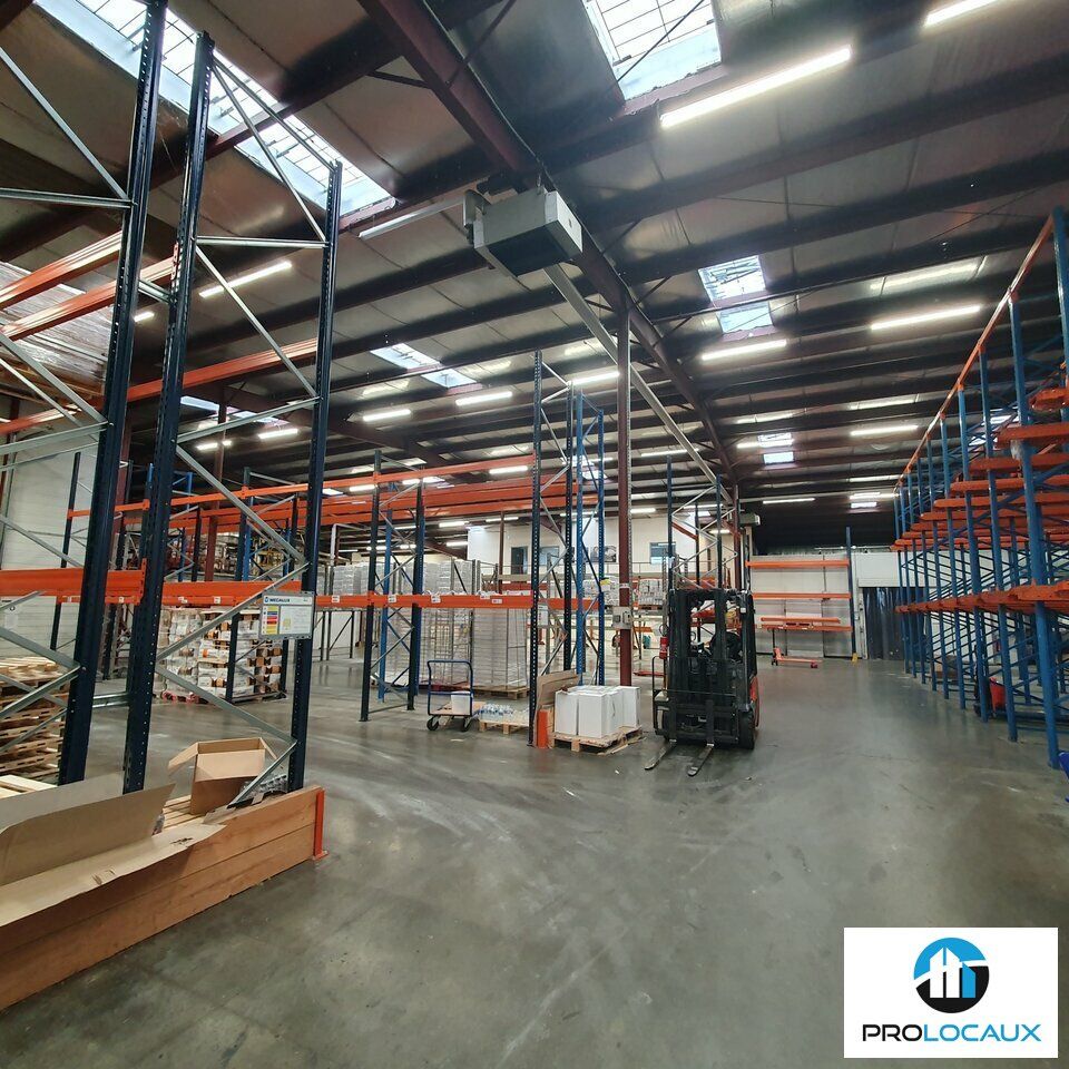 Location local d''activites 2190 m² non divisibles