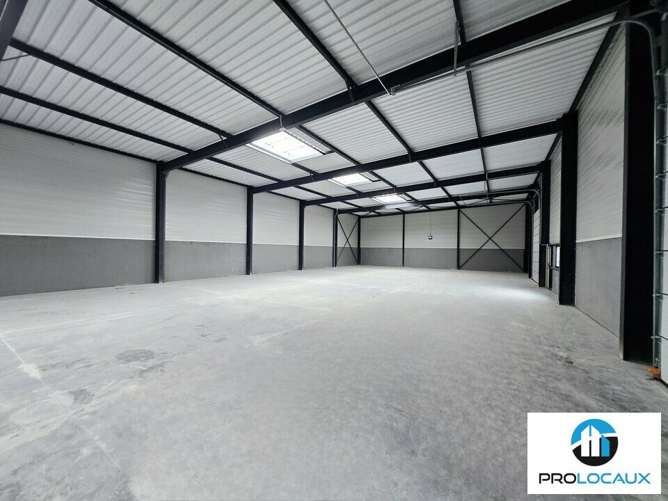 Location local d''activites 600 m² non divisibles