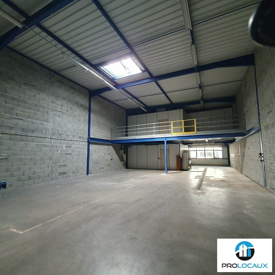 Location local d''activites 379 m² non divisibles