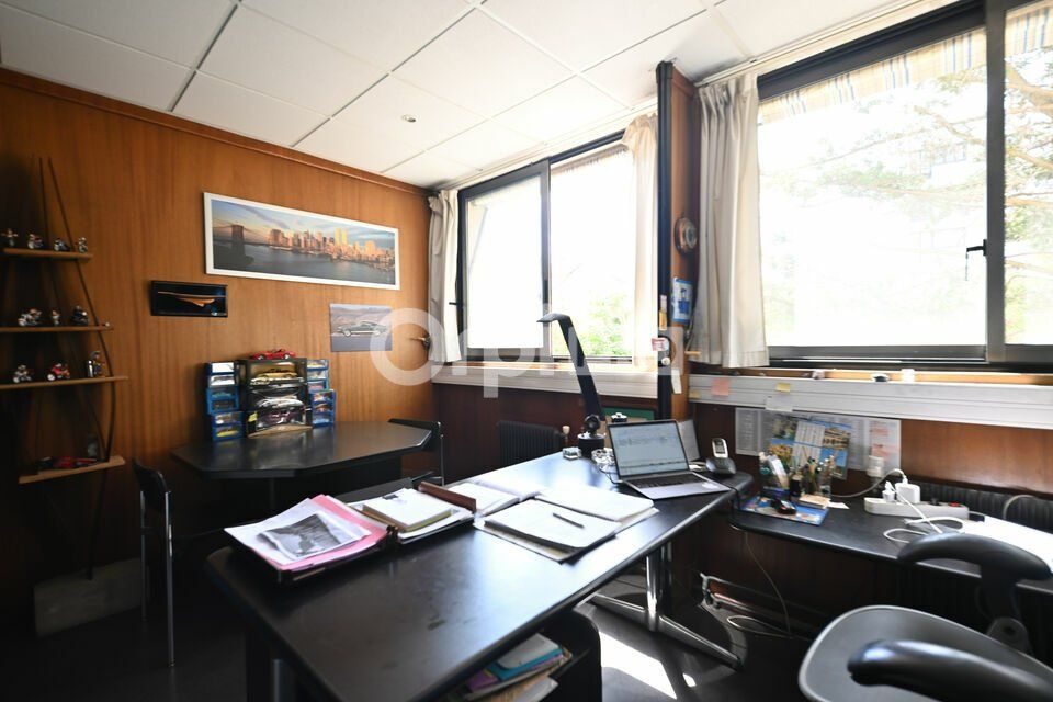 BUREAUX A VENDRE - 153 m² - LYON 3EME