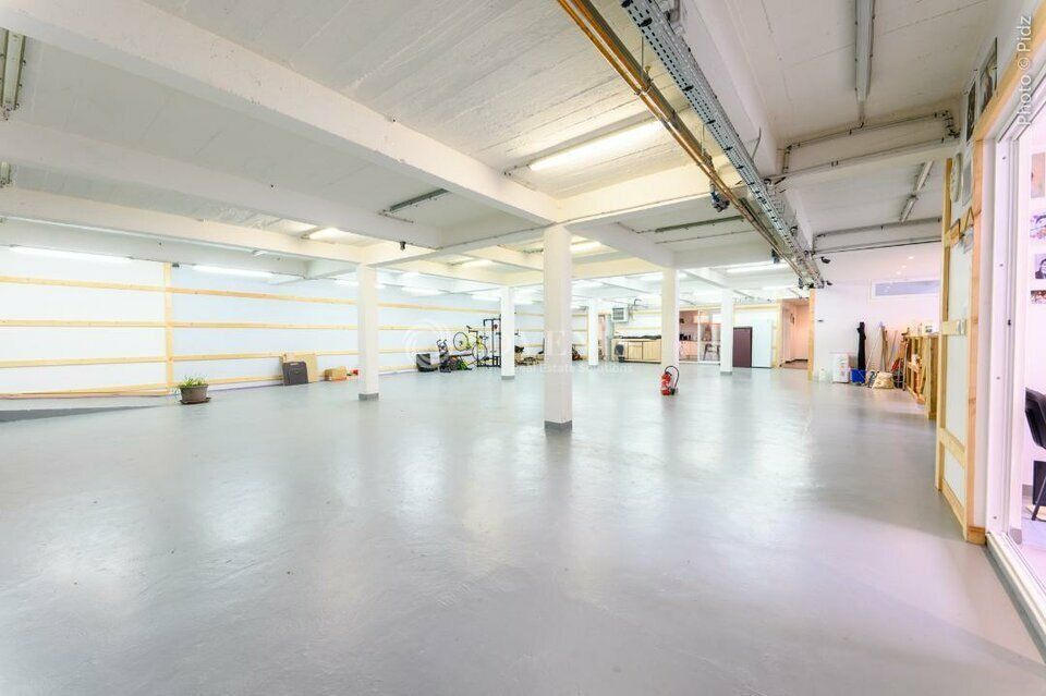 Rare : bâtiment de 850 m² en plein cœur de La Bassée