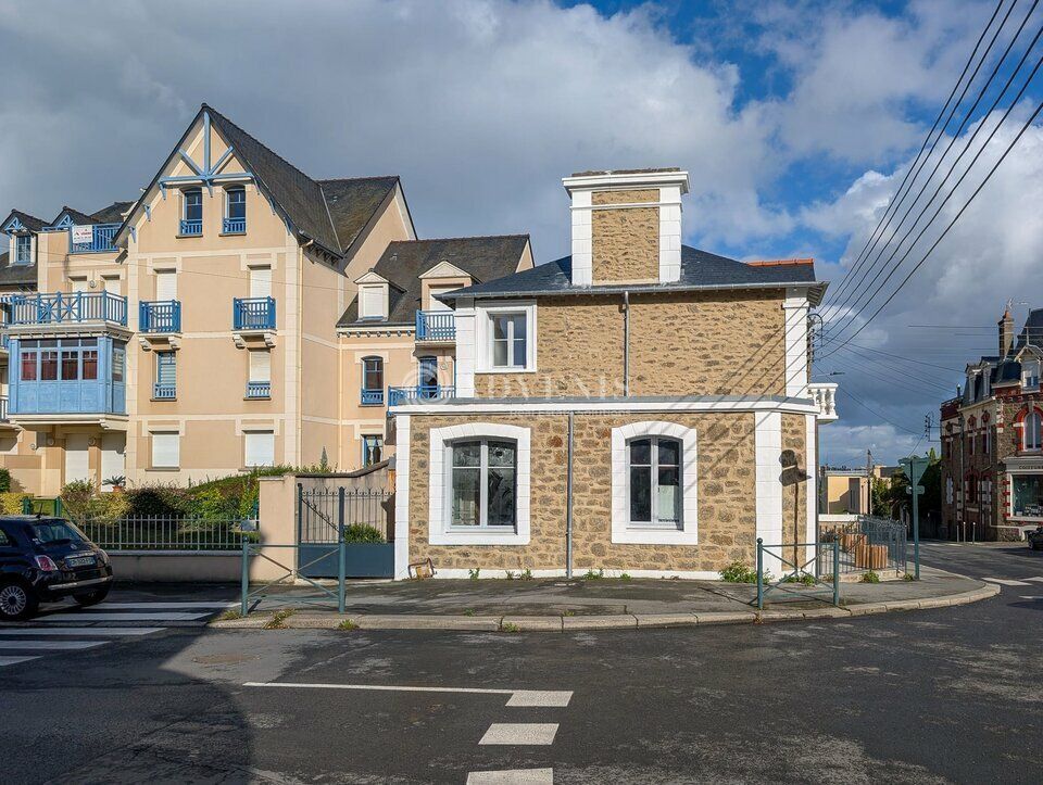 Bureaux à louer - Excellente visibilité