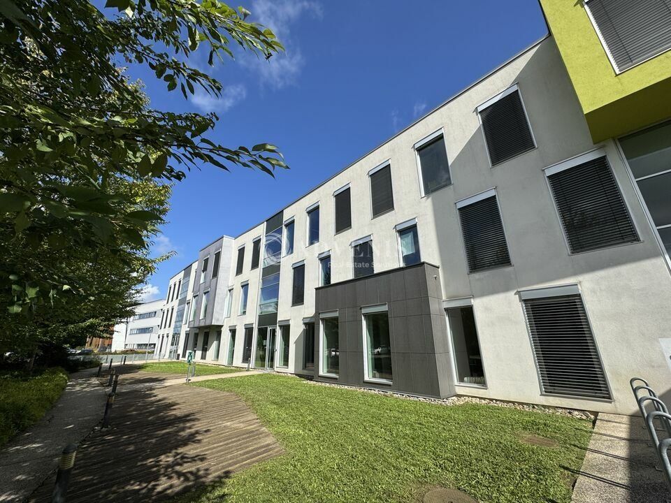 Location bureaux 1044 m² divisibles à partir de 60 m²