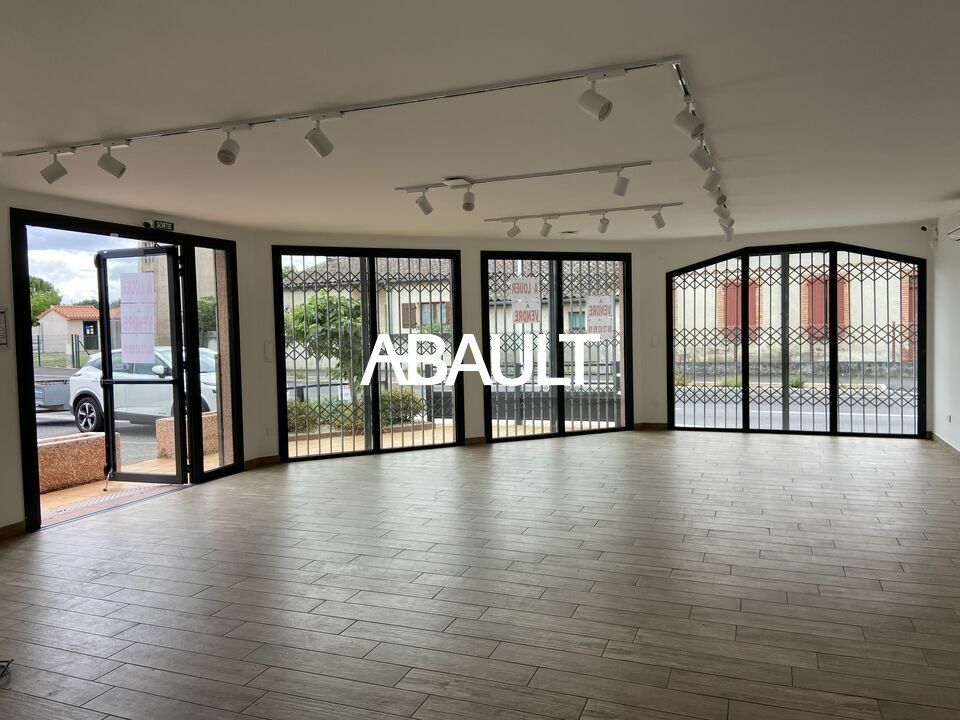 Vente local commercial 108 m² non divisibles