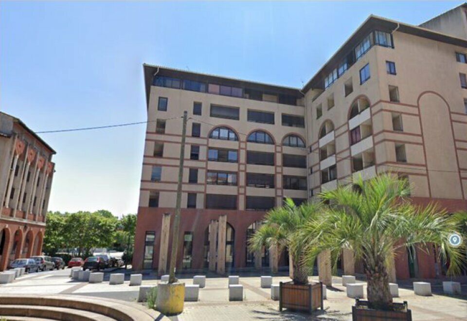 Bureau à vendre - 1376 m²