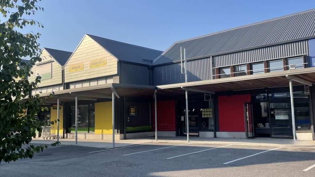 Vente local commercial 214 m² non divisibles