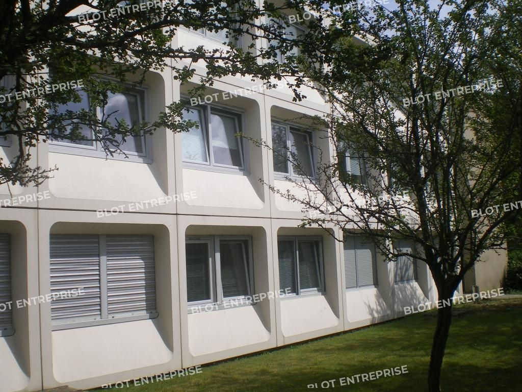 Location bureaux 222 m² non divisibles