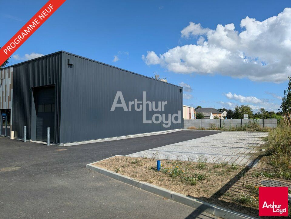 PLEUMELEUC - LOCAL D'ACTIVITE A LOUER - 200 M²